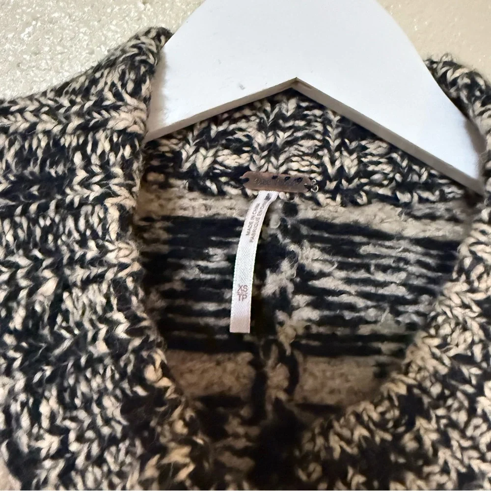 Free People Kodiak Slub Button Front Relaxed Oversized Cardi Sweater NEW XS